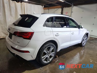 Trzecie zdjęcie samochodu z tyłu: 2025 AUDI Q5 PREMIUM 45 VIN:WA1GAAFY8S2020447 - miniatura
