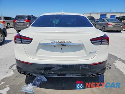 Zdjęcie 6 z 13 samochodu: 2022 MASERATI GHIBLI FRAGMENT VIN:ZAM57YSL6N1385973 - miniatura