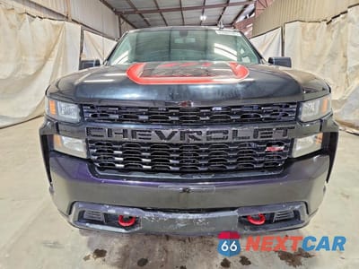 Piąte zdjęcie samochodu w środku: 2020 CHEVROLET SILVERADO K1500 TRAIL BOSS CUSTOM VIN:1GCPYCEF6LZ169476 - miniatura
