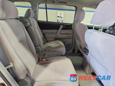 Zdjęcie 11 z 13 samochodu: 2009 TOYOTA HIGHLANDER BASE VIN:JTEES41A592129167 - miniatura