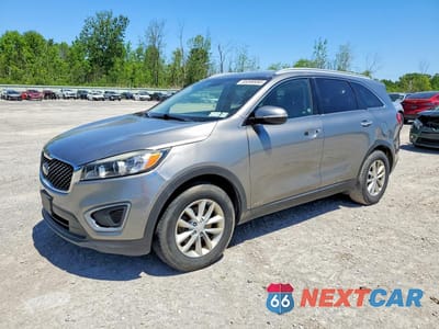 2017 KIA SORENTO LX 5XYPGDA33HG281727 - główne zdjęcie licytacji z USA - miniatura