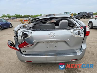 Zdjęcie 6 z 12 samochodu: 2019 TOYOTA SIENNA XLE 8-PASSENGER VIN:5TDYZ3DC5KS980517 - miniatura