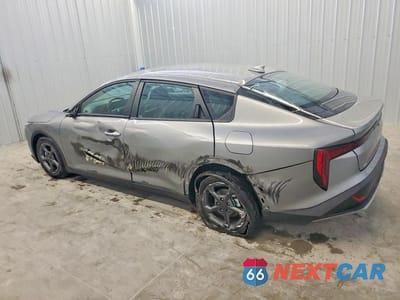 Drugie zdjęcie samochodu z przodu: 2026 KIA K4 LXS VIN:3KPFT4DE9TE311047 - miniatura