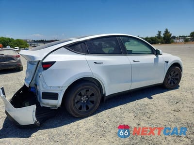 Trzecie zdjęcie samochodu z tyłu: 2026 TESLA MODEL Y VIN:7SAYGDED1TA618399 - miniatura