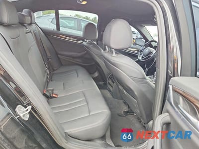 Zdjęcie 10 z 12 samochodu: 2020 BMW 530 XI VIN:WBAJR7C04LCE45262 - miniatura