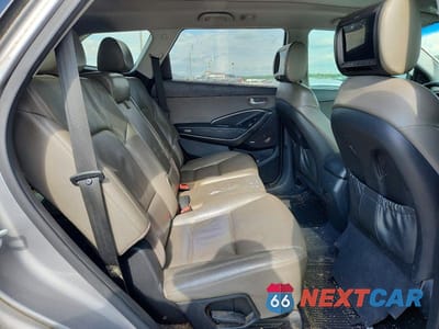 Zdjęcie 11 z 13 samochodu: 2017 HYUNDAI SANTA FE SE ULTIMATE VIN:KM8SR4HF7HU167969 - miniatura