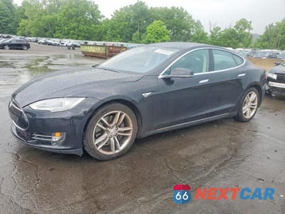 2014 TESLA MODEL S 5YJSA1S12EFP41471 - główne zdjęcie licytacji z USA - miniatura