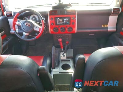 Zdjęcie 8 z 13 samochodu: 2012 TOYOTA FJ CRUISER BASE VIN:JTEBU4BF6CK128432 - miniatura