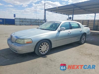 2007 LINCOLN TOWN CAR SIGNATURE 1LNHM81W17Y617942 - główne zdjęcie licytacji z USA - miniatura