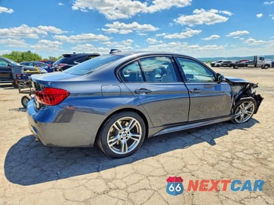 Trzecie zdjęcie samochodu z tyłu: 2016 BMW 340 XI VIN:WBA8B7G57GNT95490 - miniatura