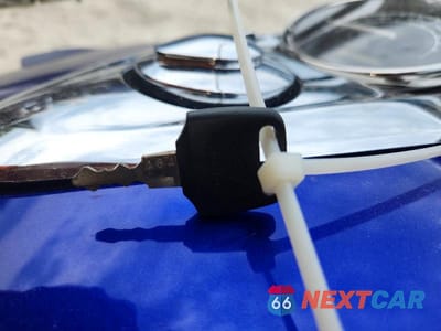Zdjęcie 8 z 10 samochodu: 2016 HONDA VT1300 CR VIN:JH2SC6607GK600031 - miniatura