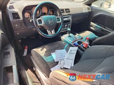 Zdjęcie 8 z 13 samochodu: 2014 DODGE CHALLENGER SXT VIN:2C3CDYAG2EH208481 - miniatura