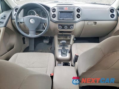 Zdjęcie 8 z 13 samochodu: 2010 VOLKSWAGEN TIGUAN SE VIN:WVGBV7AX9AW516379 - miniatura