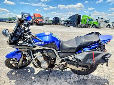 Trzecie zdjęcie samochodu z tyłu: 2001 YAMAHA FZS10 VIN:JYARN07E91A001519 - miniatura