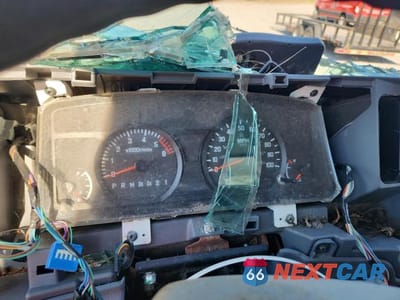 Zdjęcie 9 z 12 samochodu: 2019 ISUZU NPR HD VIN:54DC4W1B0KS814639 - miniatura