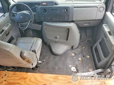 Zdjęcie 8 z 13 samochodu: 2009 FORD ECONOLINE E250 VAN VIN:1FTNS24W09DA83526 - miniatura
