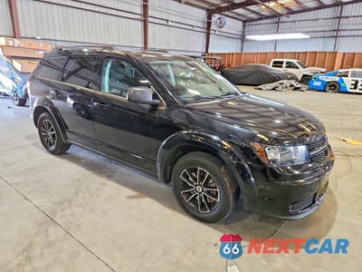 Czwarte zdjęcie samochodu z boku: 2018 DODGE JOURNEY SE VIN:3C4PDCABXJT216446 - miniatura