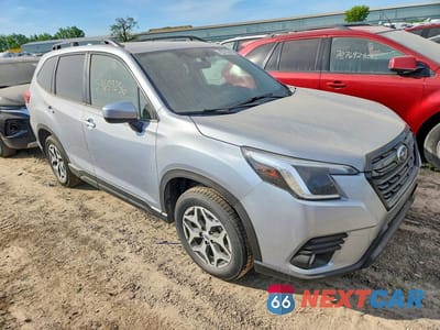 Czwarte zdjęcie samochodu z boku: 2023 SUBARU FORESTER PREMIUM VIN:JF2SKAEC7PH467649 - miniatura