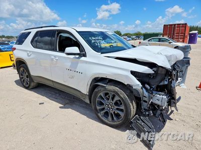 Czwarte zdjęcie samochodu z boku: 2021 CHEVROLET TRAVERSE RS VIN:1GNERJKW4MJ223815 - miniatura