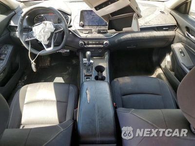 Zdjęcie 8 z 12 samochodu: 2019 NISSAN ALTIMA S VIN:1N4BL4BW8KC167352 - miniatura