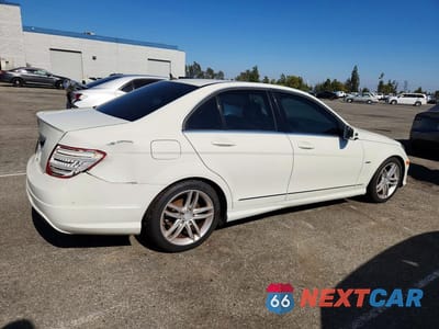 Trzecie zdjęcie samochodu z tyłu: 2012 MERCEDES-BENZ C 250 VIN:WDDGF4HB7CA682065 - miniatura