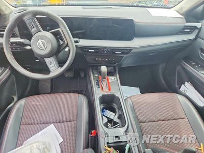Zdjęcie 8 z 12 samochodu: 2025 NISSAN KICKS SR VIN:3N8AP6DA5SL401060 - miniatura