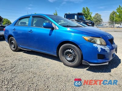 Czwarte zdjęcie samochodu z boku: 2010 TOYOTA COROLLA LE VIN:JTDBU4EE7AJ081566 - miniatura