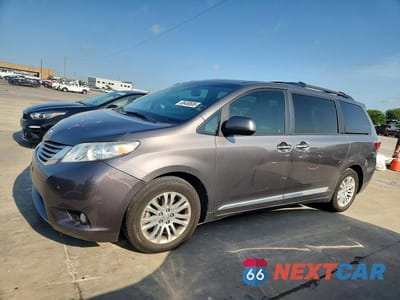 2017 TOYOTA SIENNA XLE 8-PASSENGER 5TDYZ3DCXHS838611 - główne zdjęcie licytacji z USA - miniatura