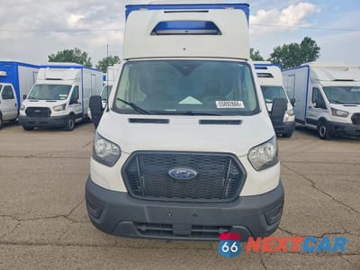 Piąte zdjęcie samochodu w środku: 2023 FORD TRANSIT DELIVERY TRUCK VIN:1FDBW5ZG1PKA24015 - miniatura