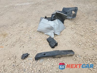 Zdjęcie 12 z 13 samochodu: 2002 FORD FOCUS ZTS VIN:1FAFP38382W342999 - miniatura
