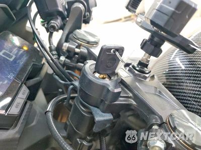 Zdjęcie 8 z 9 samochodu: 2023 HONDA CBR500 RA VIN:MLHPC6253P5401229 - miniatura