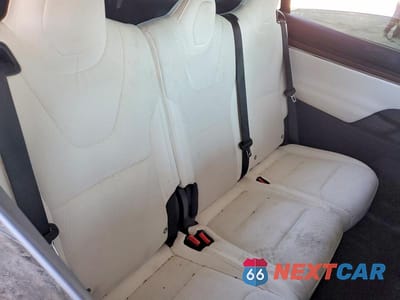 Zdjęcie 10 z 12 samochodu: 2023 TESLA MODEL X VIN:7SAXCAE58PF380199 - miniatura