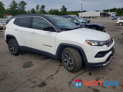Czwarte zdjęcie samochodu z boku: 2025 JEEP COMPASS LIMITED VIN:3C4NJDCN2ST619433 - miniatura