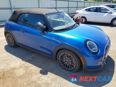 Czwarte zdjęcie samochodu z boku: 2025 MINI COOPER S VIN:WMW23GX05S2X60220 - miniatura