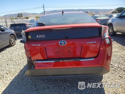 Zdjęcie 6 z 12 samochodu: 2016 TOYOTA PRIUS THREE VIN:JTDKARFU9G3510473 - miniatura