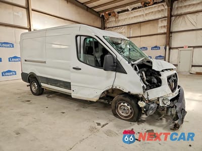 Czwarte zdjęcie samochodu z boku: 2025 FORD TRANSIT T-250 VIN:1FTBR1C85SKB18560 - miniatura