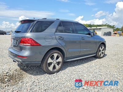 Trzecie zdjęcie samochodu z tyłu: 2017 MERCEDES-BENZ GLE 350 VIN:4JGDA5JB5HA837520 - miniatura