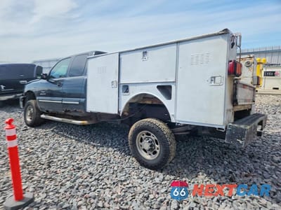 Drugie zdjęcie samochodu z przodu: 2003 CHEVROLET SILVERADO K2500 HEAVY DUTY VIN:1GCHK29183E185183 - miniatura
