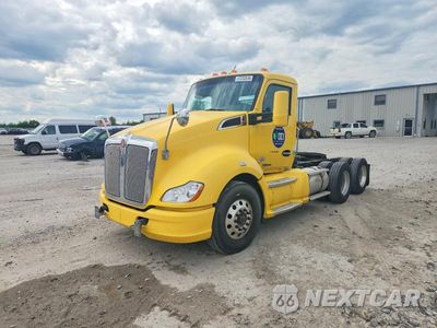 Drugie zdjęcie samochodu z przodu: 2016 KENWORTH T680 SEMI TRUCK VIN:1XKYD40X1GJ497841 - miniatura