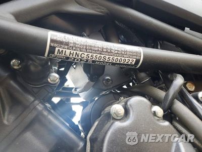 Zdjęcie 8 z 8 samochodu: 2025 HONDA CBF300 NA VIN:MLHNC5550S5500922 - miniatura
