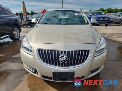 Piąte zdjęcie samochodu w środku: 2013 BUICK REGAL PREMIUM VIN:2G4GS5EV6D9250442 - miniatura