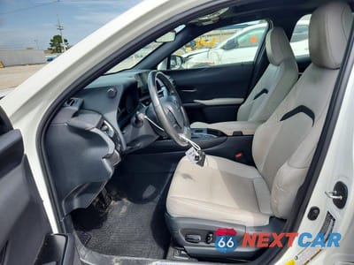 Zdjęcie 7 z 14 samochodu: 2024 LEXUS UX 250H BASE VIN:JTHX6JBH1R2189389 - miniatura