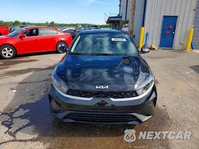 Piąte zdjęcie samochodu w środku: 2024 KIA FORTE LXS VIN:3KPF24AD9RE772501 - miniatura
