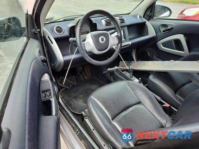 Zdjęcie 8 z 12 samochodu: 2015 SMART FORTWO PURE VIN:WMEEJ3BA7FK814218 - miniatura