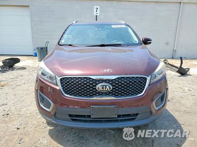 Piąte zdjęcie samochodu w środku: 2016 KIA SORENTO LX VIN:5XYPG4A38GG122460 - miniatura