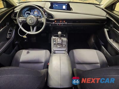 Zdjęcie 8 z 13 samochodu: 2025 MAZDA CX-30 VIN:3MVDMBAM2SM757256 - miniatura