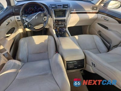 Zdjęcie 8 z 12 samochodu: 2007 LEXUS LS 460L VIN:JTHGL46F975015360 - miniatura