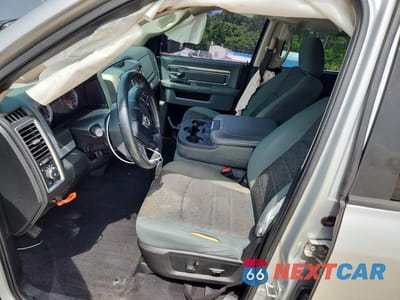 Zdjęcie 7 z 13 samochodu: 2015 RAM 1500 SLT VIN:1C6RR6GT5FS638331 - miniatura
