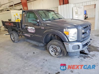 Czwarte zdjęcie samochodu z boku: 2015 FORD F250 SUPER DUTY VIN:1FTBF2B60FEB38346 - miniatura