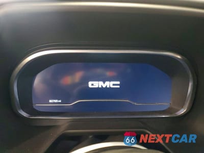 Zdjęcie 9 z 13 samochodu: 2023 GMC YUKON SLT VIN:1GKS2BKT4PR497196 - miniatura